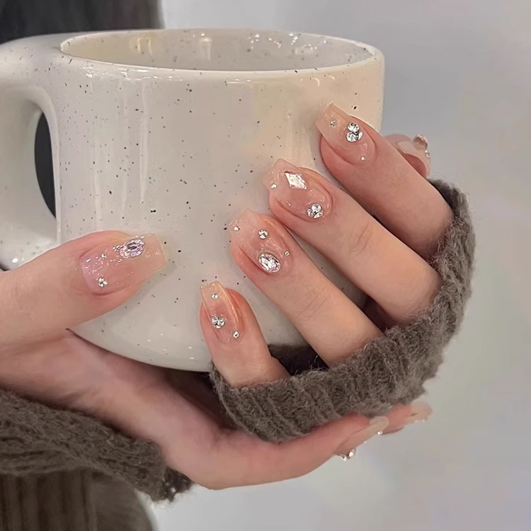 韓国ネイルパーツ仕入れ